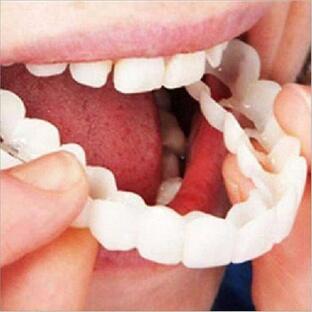 ホワイトニングブレーススマイルベニア歯メイクアップステッカー美容ツール義歯インスタントベニア上下1ペアの入れ歯が欠けている歯をカバーし、歯をの画像