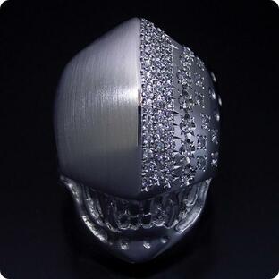 スカルを超えるスカルとして作った婚約指輪 プロポーズ用 プロポーズ用 婚約指輪 ダイヤ スカル ブライダルの画像