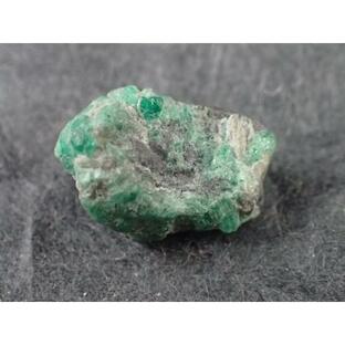 最高品質エメラルド原石(Emerald) Muzo,mine, Colombia 産 寸法 ： 16.0X11.1X9.4mm/2gの画像