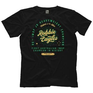 第90代IWGPジュニアヘビー級王者 ロビー・イーグルス Tシャツ「“スナイパー・オブ・ザ・スカイ” ROBBIE EAGLES History Tシャツ」米直輸入プロレスTシャツの画像