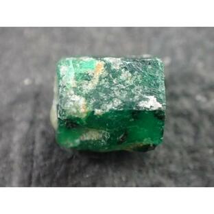 最高品質エメラルド原石(Ruygh Emerald) パキスタン・スワート渓谷(SWAT Valley) 産 寸法 ： 6.0X5.9X5.4mm/1.85ct コレクションケース付の画像