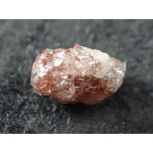 最高品質レッドダイヤモンド原石(Red Diamond) South Africa 産 寸法 ： 5.1X3.7X2.9mm/0.55ct ルースケース付の画像
