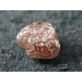 最高品質レッドダイヤモンド原石(Red Diamond) South Africa 産 寸法 ： 4.7X3.5X3.0mm/0.50ct ルースケース付の画像