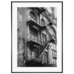イギリス写真 マンチェスターにあるレンガ造りの古い建物 モノクロアート額装S〜L AS2072の画像