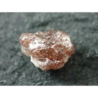 最高品質レッドダイヤモンド原石(Red Diamond) South Africa 産 寸法 ： 5.1X3.7X3.3mm/0.60ct ルースケース付の画像