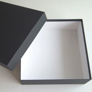 スクエア ギフトボックス L ブラック 直径23.5cm 高さ8cm プレゼント 箱 四角い 黒 紙箱の画像