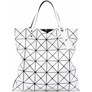 【サンリオグッズいずれか一つ付き】【国内正規品】バオバオ イッセイミヤケ BAO BAO ISSEY MIYAKE LUCENT AG053 AG05301 AG05315 AG05340 AG05391 三宅一生 かばん バック 全4色 ホワイト ブラック ベージュ シルバ トートバッグの画像