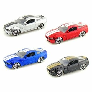 Jada Toys (ジャダトイズ) 2010 Ford (フォード) Mustang (マスタング) GT With Racing Stripes 1/24 Setの画像