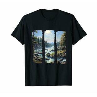 ロッキーバンク、背の高い常緑樹、穏やかな流れる川。 Tシャツの画像