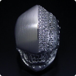 結婚指輪 スカルリング ダイヤモンド マリッジリング プラチナ ドクロ ブライダルジュエリー エイリアン スカルを超えるスカルとして作った結婚指輪の画像