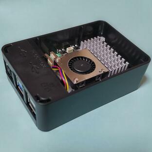 Raspberry Pi 5 (ラズベリーパイ5) 8GB、黒プラケース、アクティブクーラー セットの画像